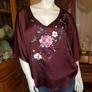 White House Black Market Arielle Kimono top